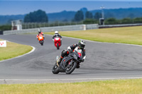 Advanced 2 Group Black Bikes
